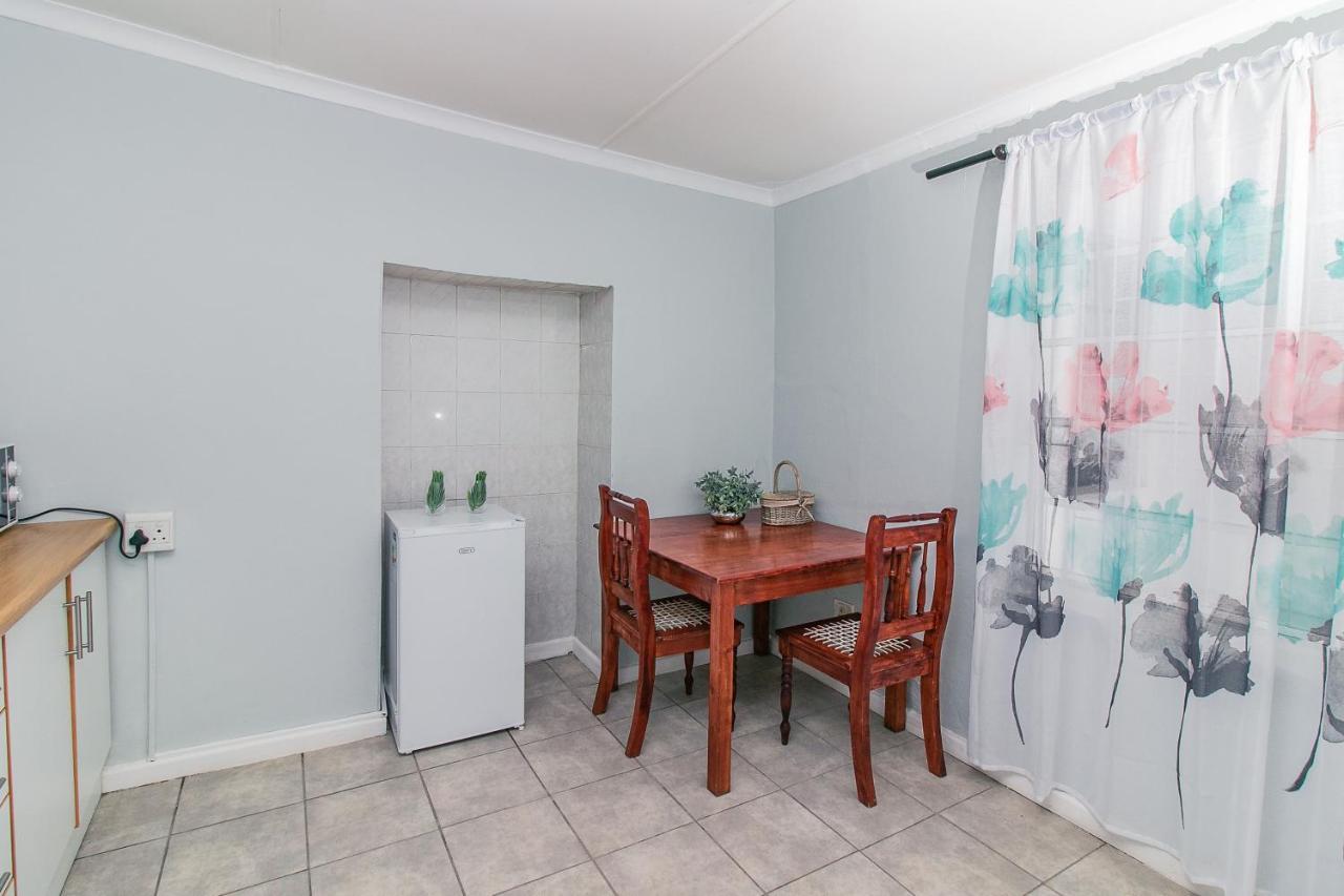 @Karoo Guesthouse Graaff-Reinet Eksteriør bilde